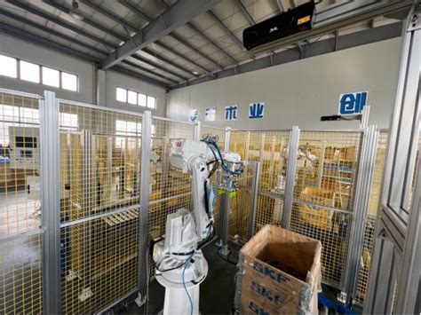 打造智能制造产业集群，上海机器人产业园正发挥重要作用_载体推介_上海市宝山区人民政府