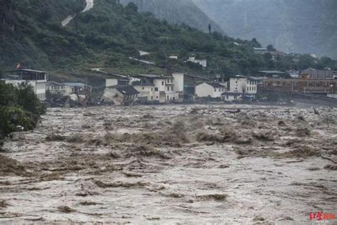 直击江西洪水：被洪水淹没的鄱阳县昌洲乡 - 河南一百度