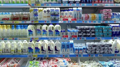 从变局中向稳向好发展的国内市场，看乳制品的新消费观 - 知乎