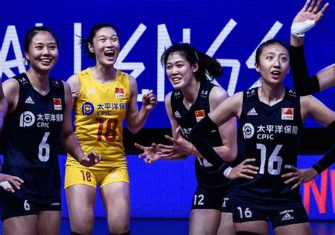 积分榜：中国女排5连胜飙至第5，美国13连胜第1，泰国韩国垫底_东方体育