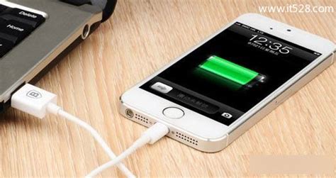 大功率充电器能明显提高苹果iPhone充电速度吗？_悟途网