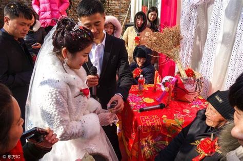 农村新婚典礼程序,农村结婚典礼仪式,农村手工新婚棉被图_大山谷图库