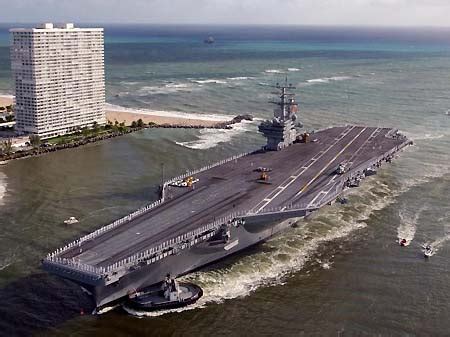 美军第二艘航母将逼近中国 最有可能部署在关岛