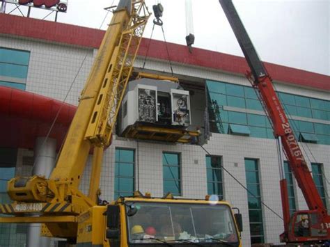 小型随车吊起重机租赁-设备租赁-广州市忠力起重吊装有限公司