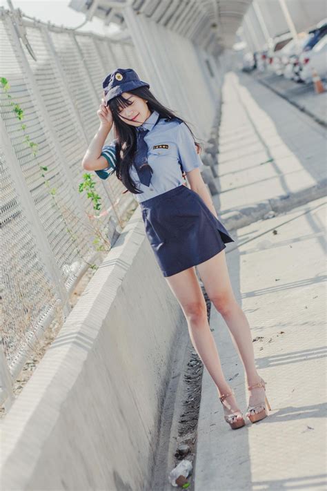 女警操婊ONEbyONE图片