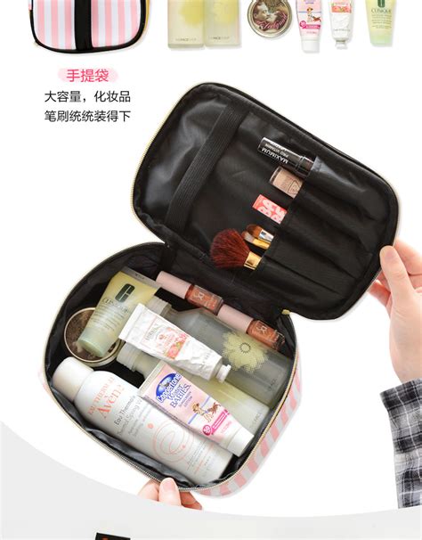 化妆包批发韩版新款大容量旅行便携手提PU专业化妆品收纳包化妆箱