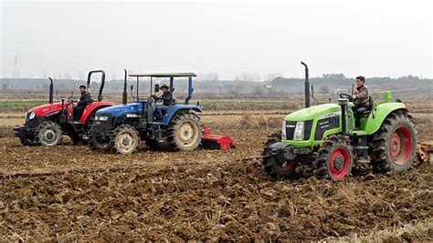 专家：推进农业机械化需从三方面着手_农机通讯社