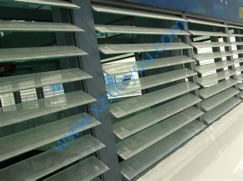 产品展示-采光排烟天窗（电/气动）-甘肃思源空调通风设备有限公司