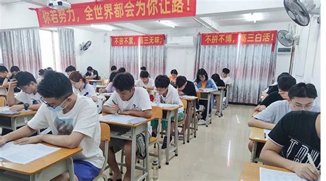 毛坦厂复读班学费一年多少钱-毛坦中学高三复读条件 - 见闻坊