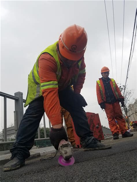 鄞州区”巩固“桥头跳”整治成果在全市率先实现“全桥无缝”_宁波频道_凤凰网