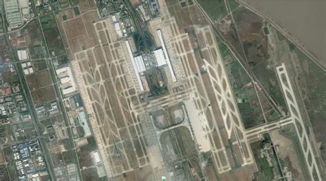 浦东机场EF滑和二跑道提前14天完成不停航施工顺利投运-中国民航网