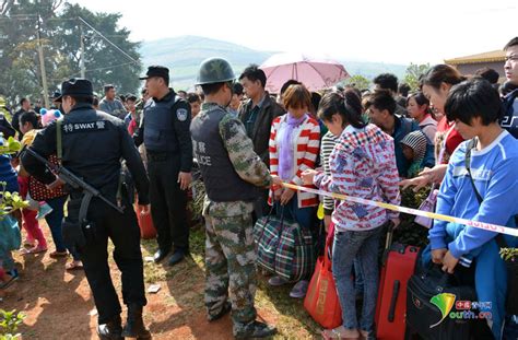 缅甸打砸事件致37家中资工厂受损 缅甸打砸事件原因最新消息！中国是否安排从缅甸撤侨中方回应|仰光|缅甸|中国_新浪新闻