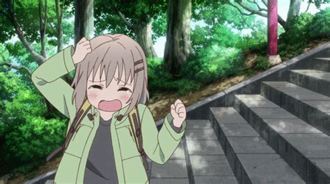 前进吧登山少女图片
