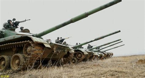 俄军今年上半年已接收160多辆坦克和装甲车 以及大量火炮导弹等其它装备