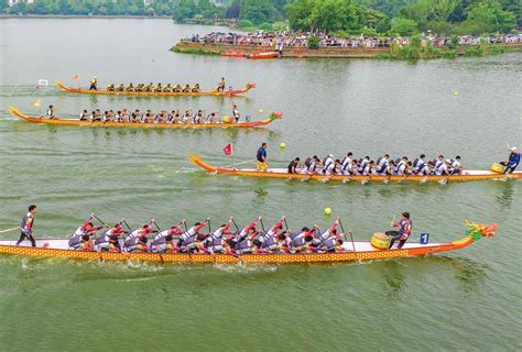 二月二“龙抬头” 市民在海珠湖体验龙舟竞渡