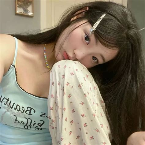 温柔甜美的女生头像