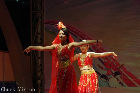 美女印度舞《欢乐的跳吧》，舞蹈翩翩起舞_腾讯视频