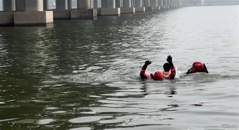 1人落水8人溺亡，水上救援技能普及刻不容缓 - 知乎