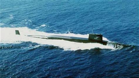 美军长尾鲨号核潜艇沉没，129人无一生还，海中传来地狱尖啸声_潜艇救援舰