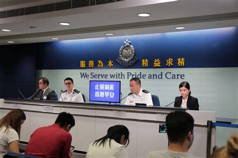 “香港警察你们绝不孤单！”香港市民自发撑警：即使害怕仍要发声_新华报业网