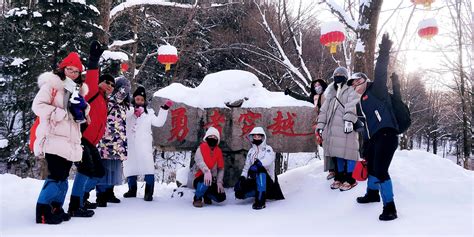 哈尔滨经典四日游：雪谷、雪乡、羊草山穿越、亚布力滑雪，纯玩户外