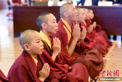 13名考僧晋升藏传佛教格鲁派最高学位格西拉让巴 - 中国民族宗教网
