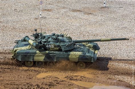 俄坦克大赛上96A坦克首次登场_军事_环球网