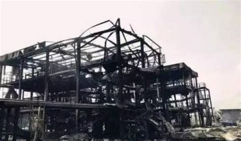 山东一化工厂发生爆炸事故 致5人受伤_ 视频中国