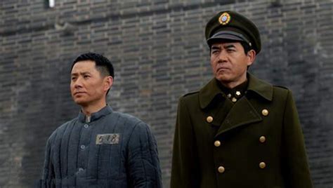 《勇者无惧》发布会张丹峰再演缉毒警 为新剧体验特警生活|勇者无惧|张丹峰|特警_新浪新闻