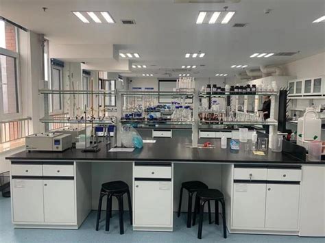 实验室-青岛科技大学仿生能源材料与器件科研团队