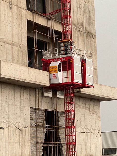 施工电梯安装与拆卸