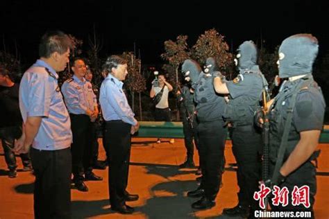 广州宝马撞人案司机一审死刑，受害者家属：没解释动机，没道歉_腾讯视频