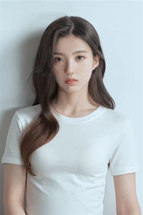 姜睿序图片