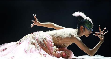中国传奇舞蹈家杨丽萍：俄罗斯的芭蕾、音乐，都是非常深入人心的 （图片） - 俄罗斯卫星通讯社