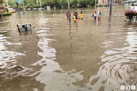 西安突迎暴雨上热搜！多地积水严重车辆被淹......陕西发布最新预警！