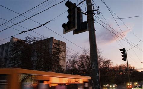 乌克兰新年期间持续遭俄罗斯空袭，主要打击目标仍是能源基础设施_凤凰网视频_凤凰网