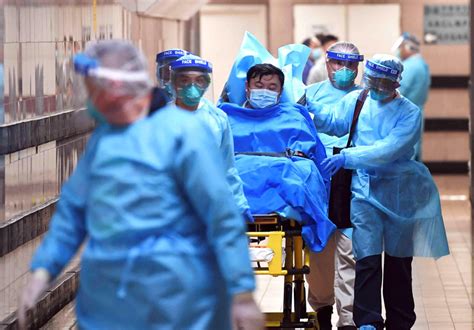 疫情“围城”下的武汉：分级就医、住不进的医院和患者的艰辛诊疗_凤凰网