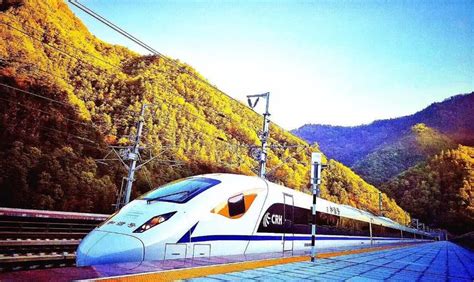 内蒙古首条进京高铁进入按图运行试验阶段-人民图片网