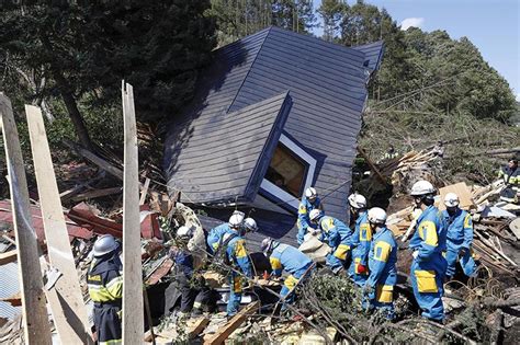 新中国成立以来最具破坏的地震，顷刻间山崩地裂，令人瑟瑟发抖丨档案_腾讯视频