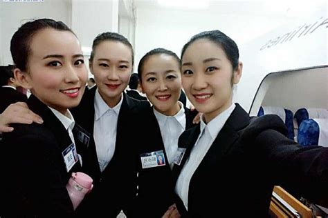阳光南航 空姐培训变奏曲 - 中国民用航空网