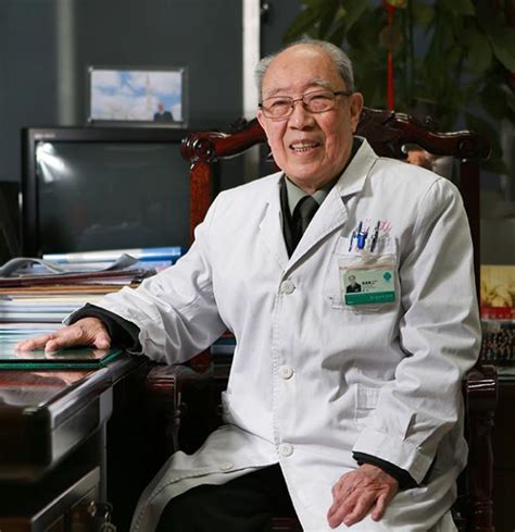 他是写在外科学第一页第一行第一个的名字：纪念吴孟超院士_凤凰网健康_凤凰网