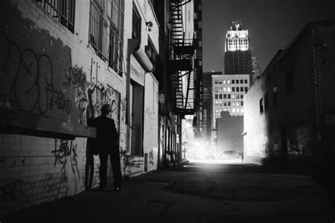 孤独的城市|摄影|人像摄影|helloyuhua - 原创作品 - 站酷 (ZCOOL)