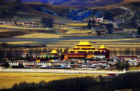 西部地区的四川省康定市藏族自治州甘孜省中-包图企业站