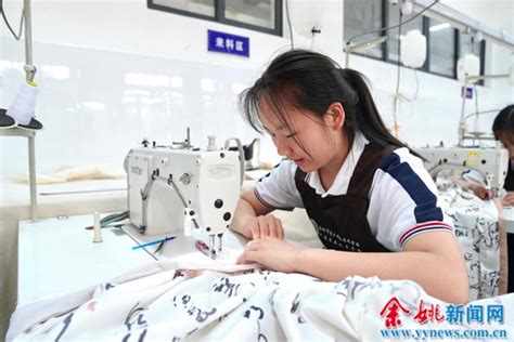 中国汉服制作工艺过程，中国汉服文化走向世界_腾讯视频