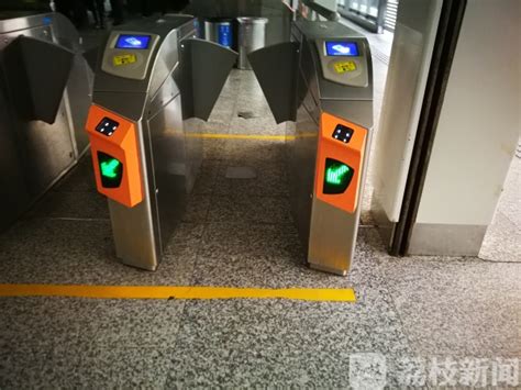 扫码就能进！南京地铁正式开通手机支付功能_我苏网