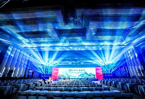 企业年会灯光工程应用 广州伦达舞台灯光设备有限公司