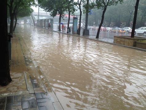 这次暴雨造成的洪灾，体现出了全国各地人民团结一心……|村民|暴雨|北京市_新浪新闻