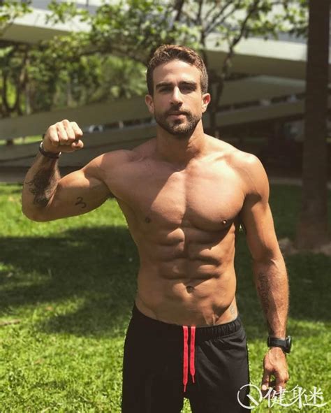 帅气的巴西肌肉男模Erasmo Viana 巴西 健身迷网