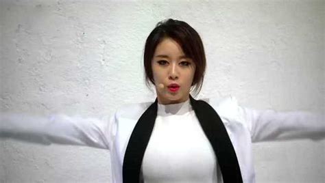 Tara朴智妍《一分一秒》最美现场版，真是百看不厌啊！_腾讯视频