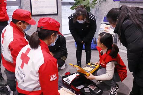 通州区红十字会开展“携手红十字·共享人道情”纪念“五八”世界红十字日宣传活动